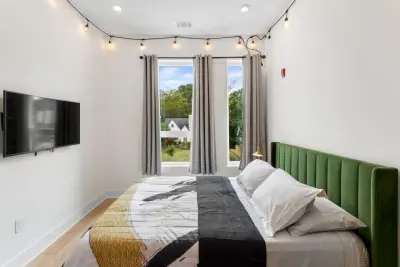 Cozy East Nashville Condo with Rooftop Deck Access