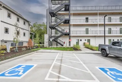 Cozy East Nashville Condo with Rooftop Deck Access