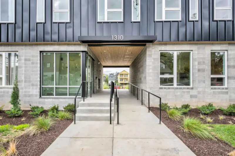 Cozy East Nashville Condo with Rooftop Deck Access photo 43