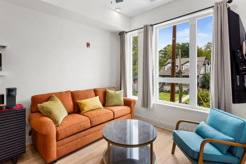 Cozy East Nashville Condo with Rooftop Deck Access photo 8