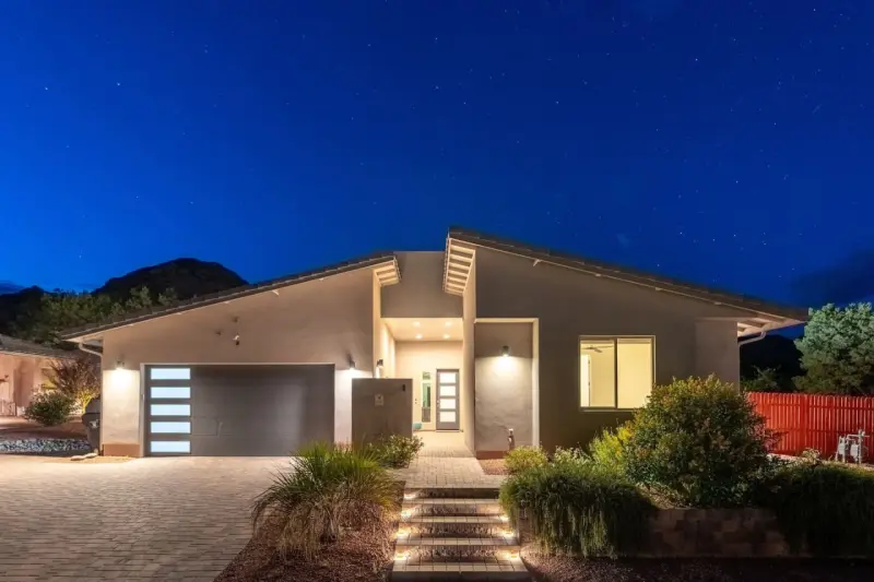 Luxury Sedona: Deck, Views, Hot Tub & Game Room photo 38