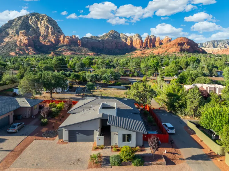 Luxury Sedona: Deck, Views, Hot Tub & Game Room photo 7