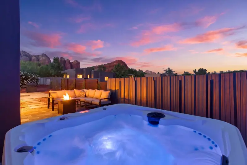 Modern Sedona Getaway | New Build/ Hot Tub + Games photo 1