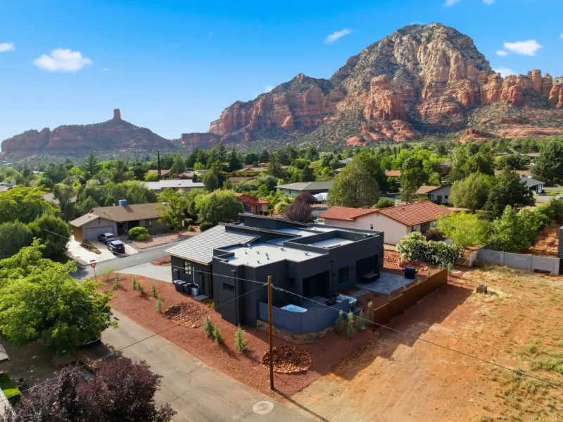 Modern Sedona Getaway | New Build/ Hot Tub + Games photo 38