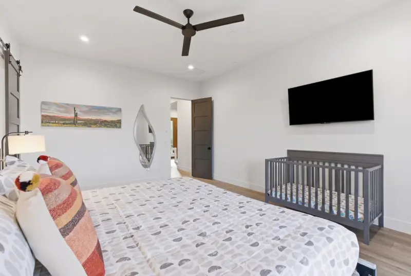 Modern Sedona Getaway | New Build/ Hot Tub + Games photo 15