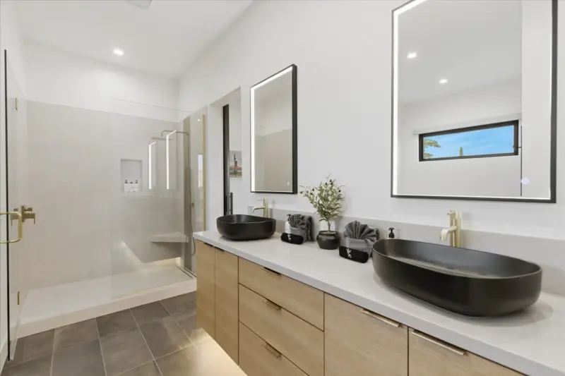 Modern Sedona Getaway | New Build/ Hot Tub + Games photo 16