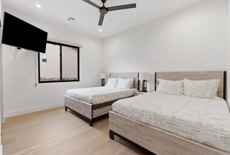 Modern Sedona Getaway | New Build/ Hot Tub + Games photo 25