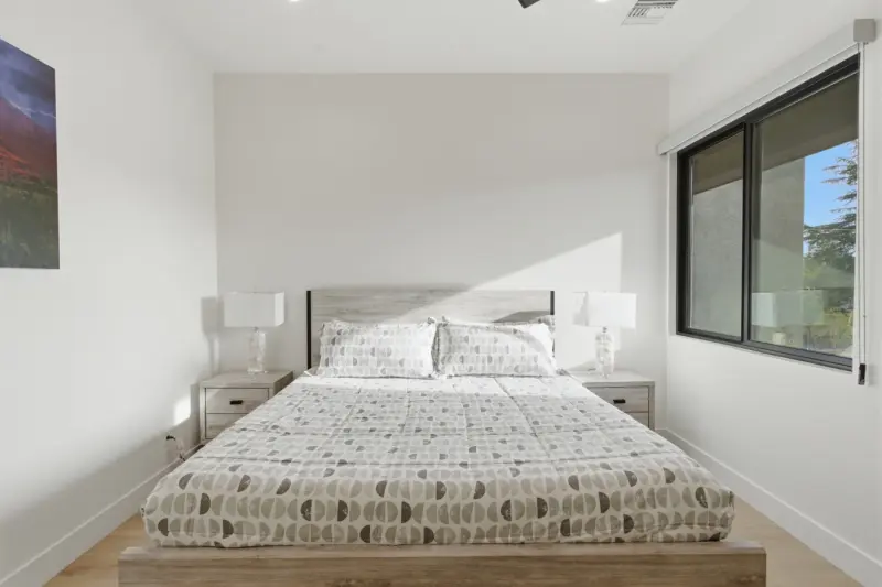 Modern Sedona Getaway | New Build/ Hot Tub + Games photo 27