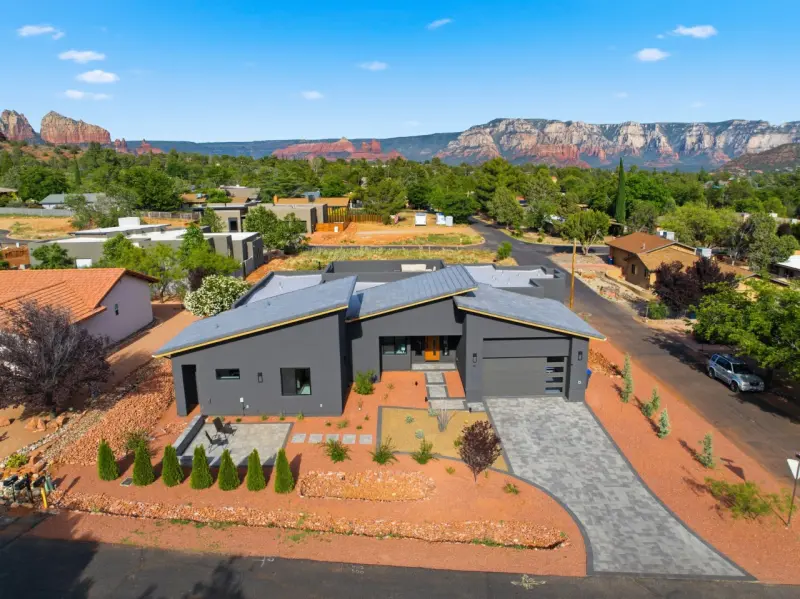 Modern Sedona Getaway | New Build/ Hot Tub + Games photo 36